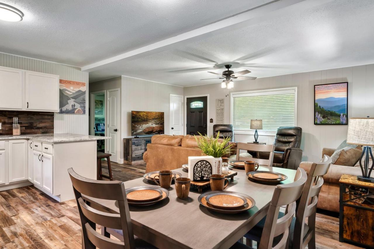 Modern Pigeon Forge Gem Near Dollywood, Gatlinburg & Smokies - 2 Mins To Pkwy & Strip, Hot Tub, Fire Pit, Cable, Hi-Speed Wifi Villa Bagian luar foto